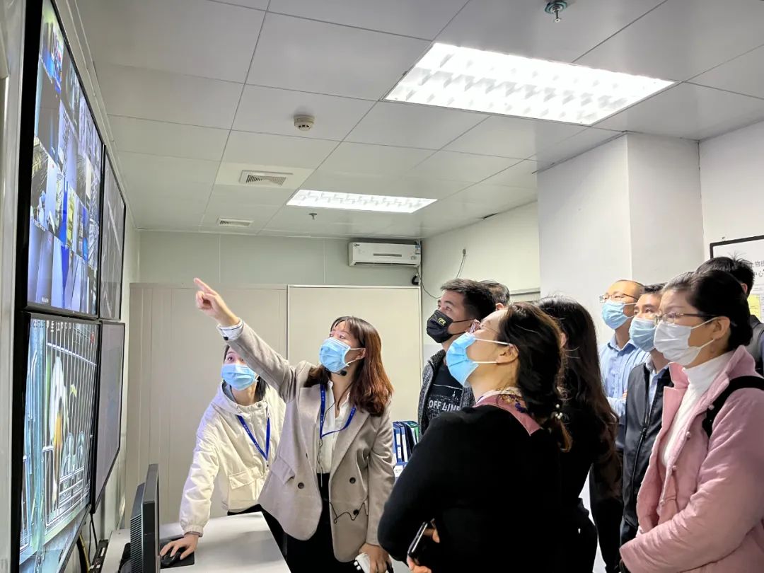 333���� - ��̬�ȵ������Ż�