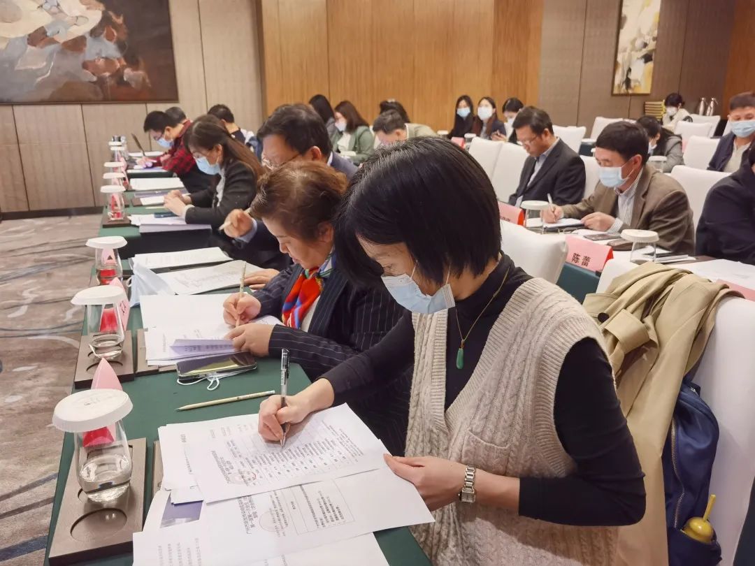 333���� - ��̬�ȵ������Ż�