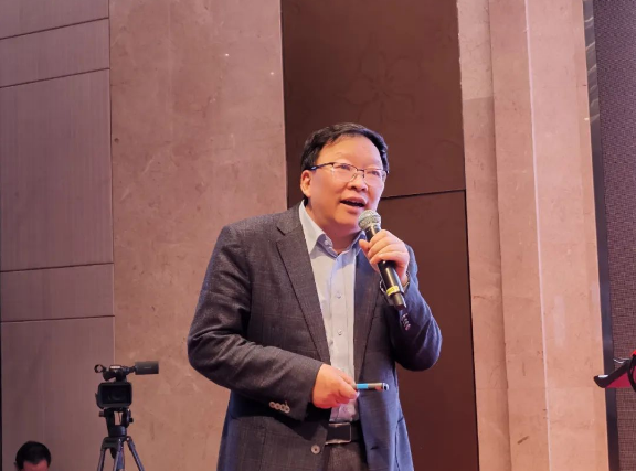 333���� - ��̬�ȵ������Ż�