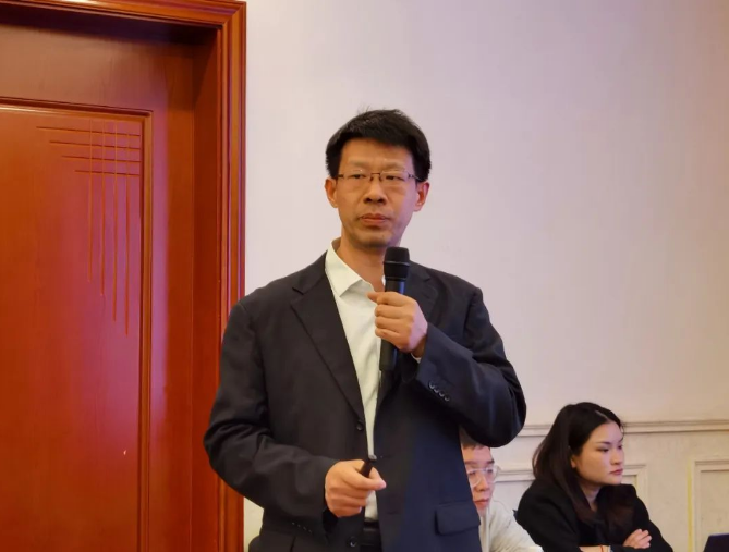 333���� - ��̬�ȵ������Ż�